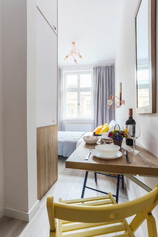Simply Modern Apartment Torun Exterior photo
